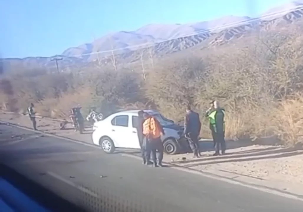 DOS TURISTAS DE LA PROVINCIA DE TUCUMÁN MURIERON EN UN CHOQUE EN RUTA 9 INGRESO A HUMAHUACA ❗(720P_HD)