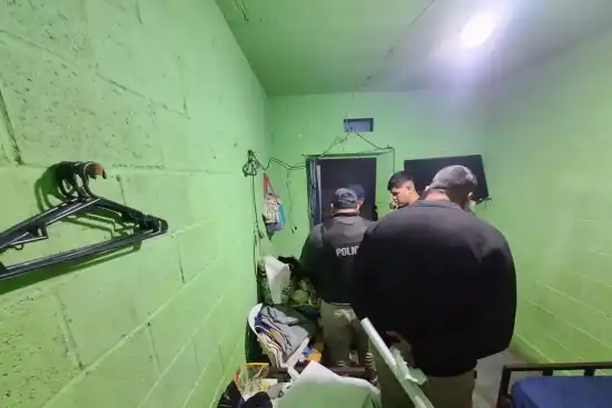 550x367_procedimiento-policias-encontraron-fuertes-indicios-causa-extorsion-le-abrieron-hermanos-caro-1150363-162842