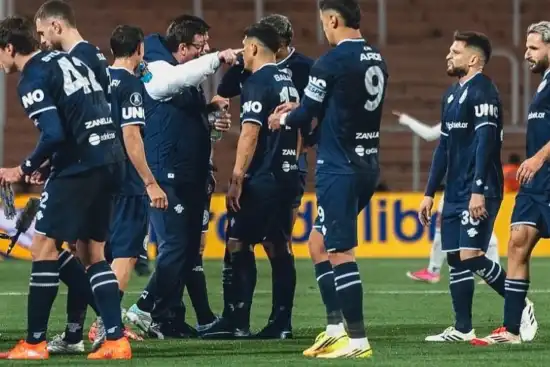 550x367_independiente-rivadavia-lucho-hasta-final-pero-se-quedo-sin-libertadores-1150273-220627