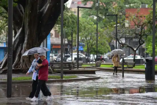 550x367_como-estara-clima-esta-semana-tucuman-lluvia-nada-frio-extremo-1139174-223233