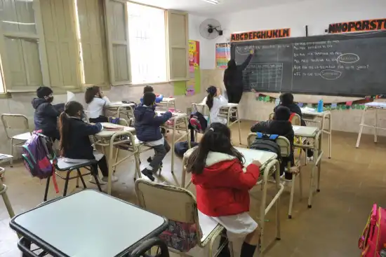 550x367_alumnos-nivel-primario-foto-archivo--la-gaceta-982775-103633
