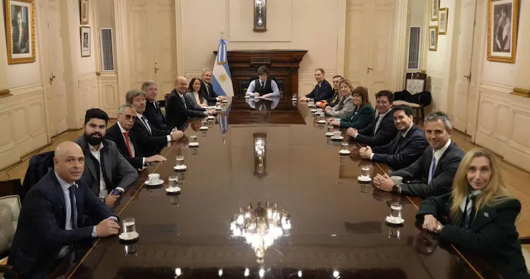 javier-milei-reune-a-sus-ministros-en-casa-rosada-para-ordenar-el-rumbo-de-la-gestion-foto-presidencia-7742MLQVXZDRPFQMZ7LXSUYID4