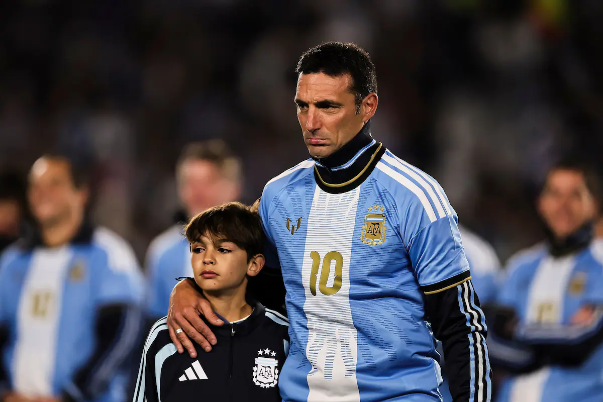 lionel-scaloni-en-la-noche-de-la-despedida-de-FCRNX65S7VBLBLTPBDT6ECRGKI